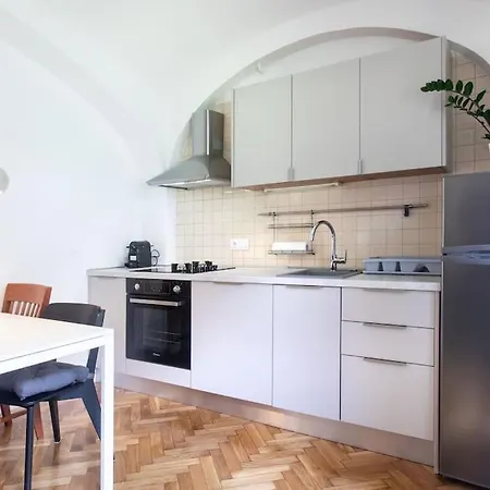 Appartement Oasis In The With A Patio